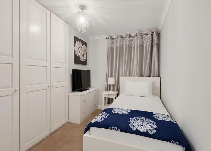 Oxford St 2 Bed Apartment Mayfair